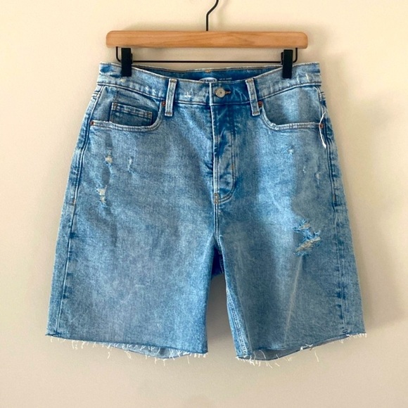 New Old Navy Extra High-Waisted Button-Fly Sky-Hi
Straight Cut-Off Jean Short 10 - Picture 2 of 11